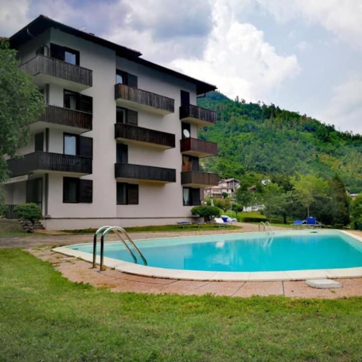 Appartamento Residence Castel Carlotta Levico Terme Eksteriør billede